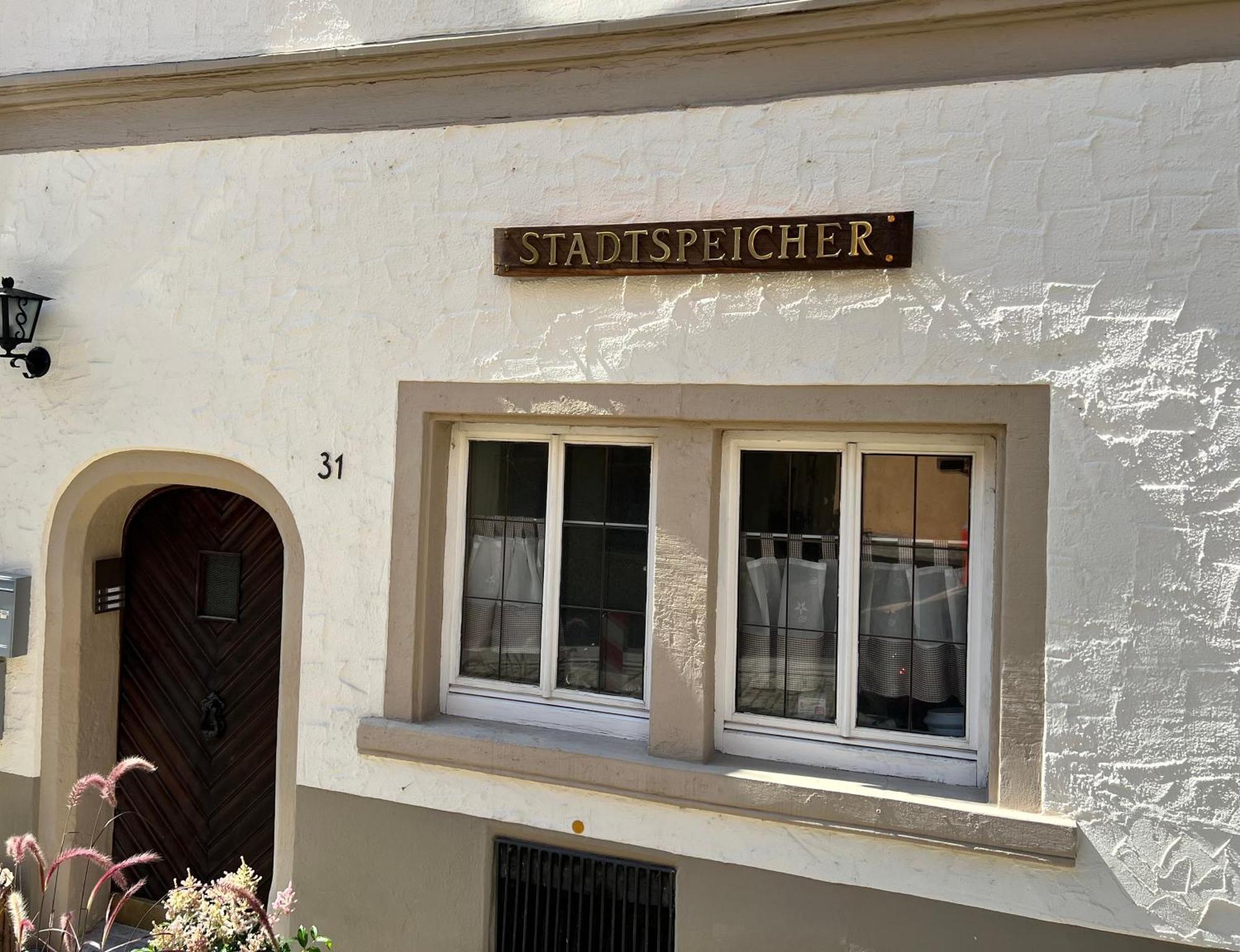 #Stadtspeicher - Gruener Stern Das Apartment Mitten In Der Altstadt Rothenburg ob der Tauber Luaran gambar